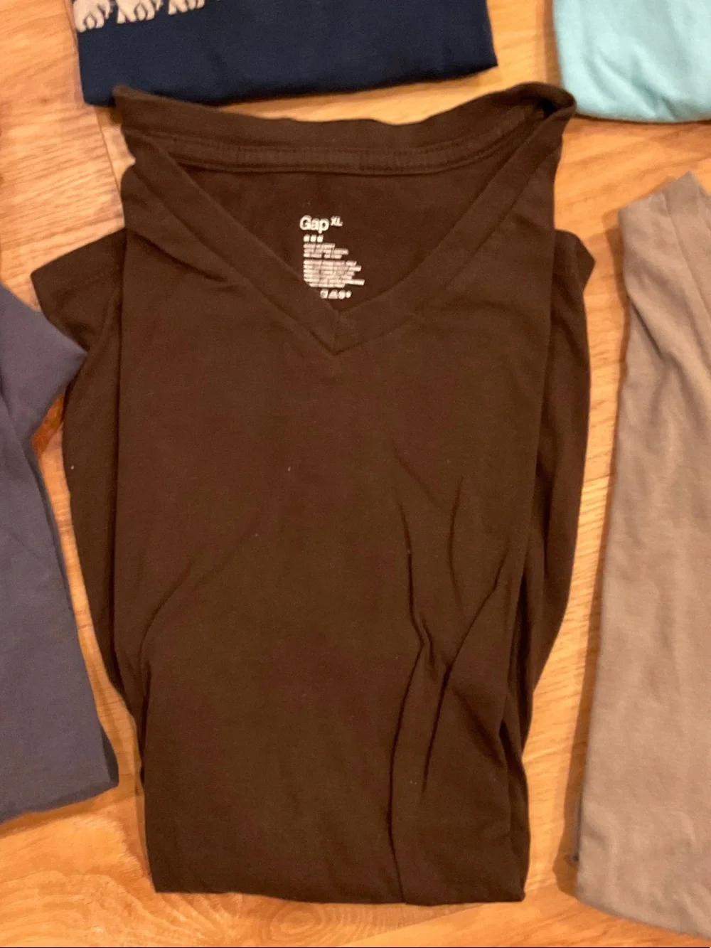 7 Men’s Solid & Graphic Tees - Mixed Colors